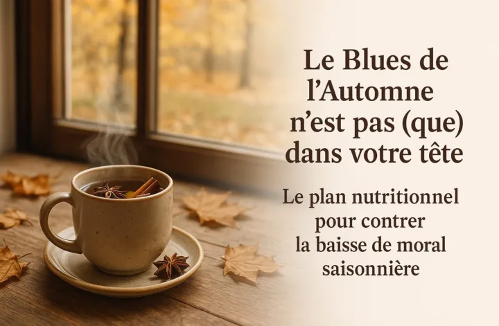 Tisane chaude sur une table en automne, ambiance cocooning